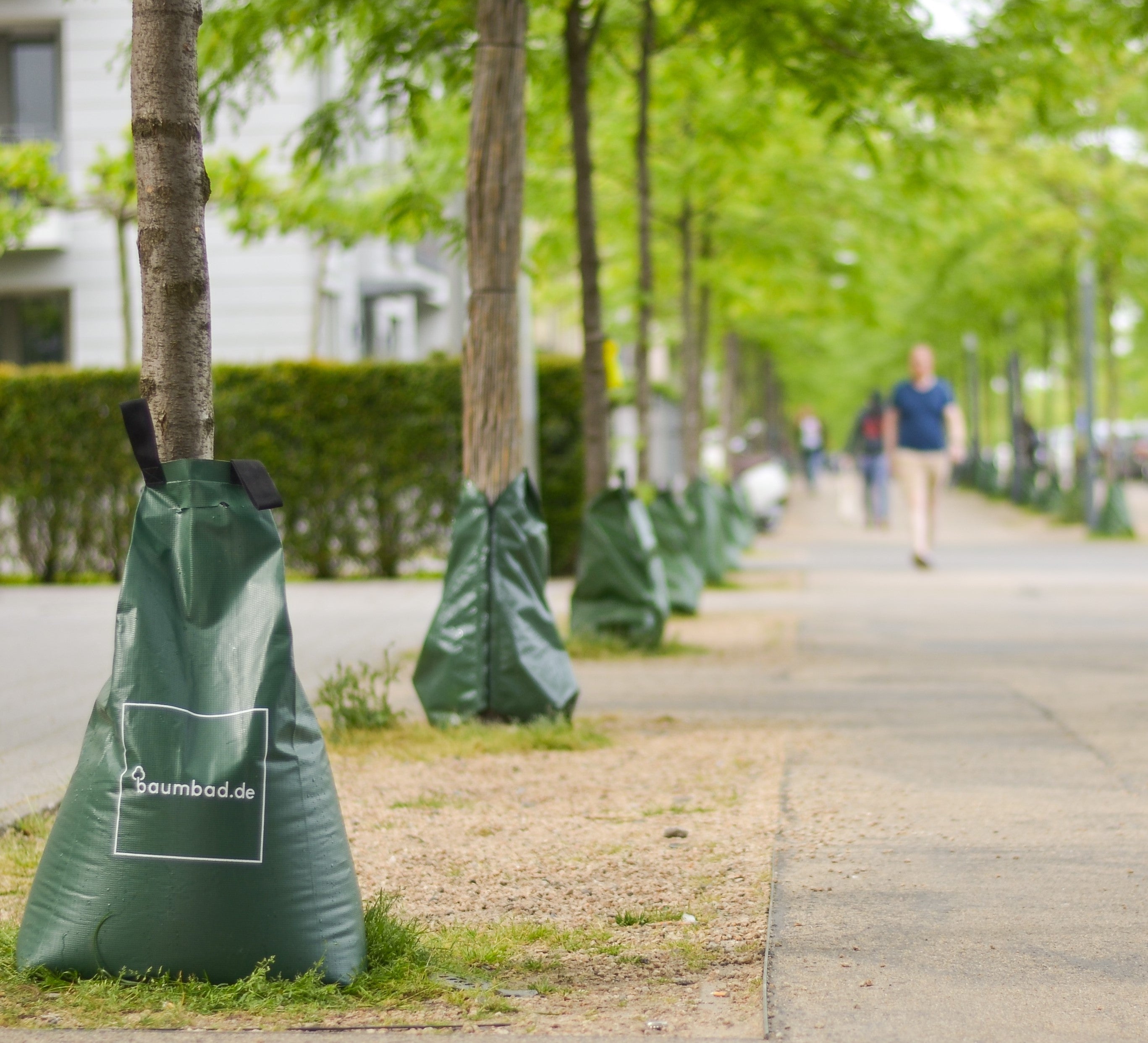 Irrigation bags for cities and municipalities